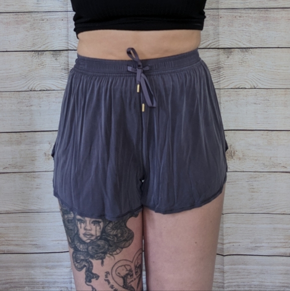 SOLD ON DEPOP - Picture 2 of 6